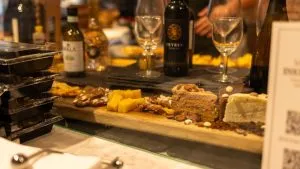 Relaxed wine and cheese tasting with Dutch food in Amsterdam